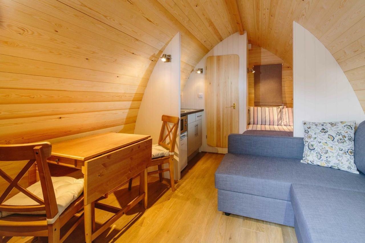 Lupin Glamping Pod Hotel Cheltenham Kültér fotó