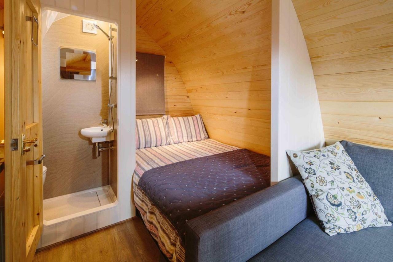 Lupin Glamping Pod Hotel Cheltenham Kültér fotó